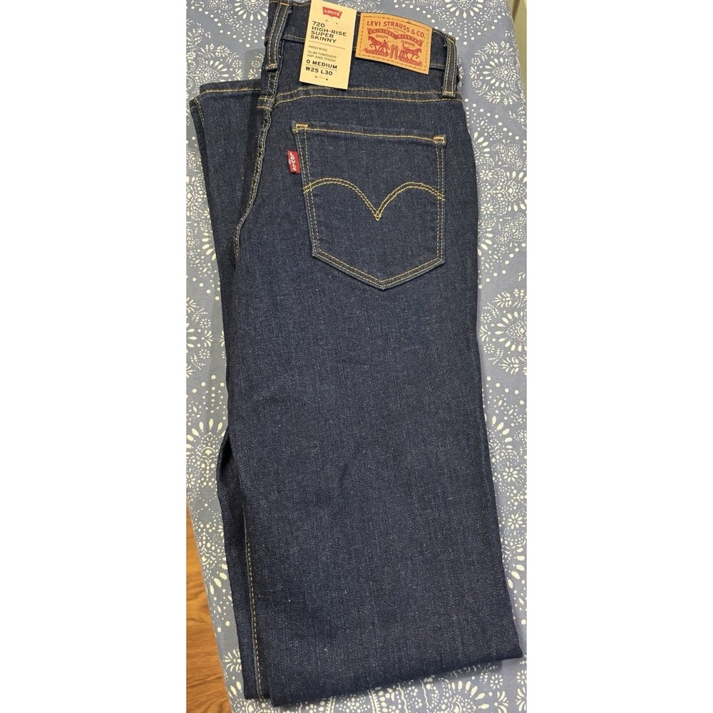 LEVI'S  Women's 720 High Rise Super Skinny Jeans Size 25/30.  0 Medium - Picture 4 of 6